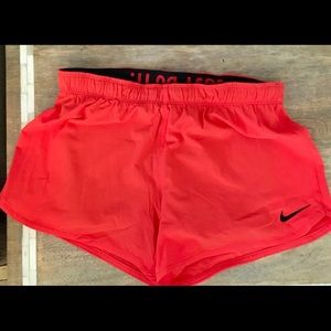 NWT S Nike Dri-Fit Light Crimson Shorts